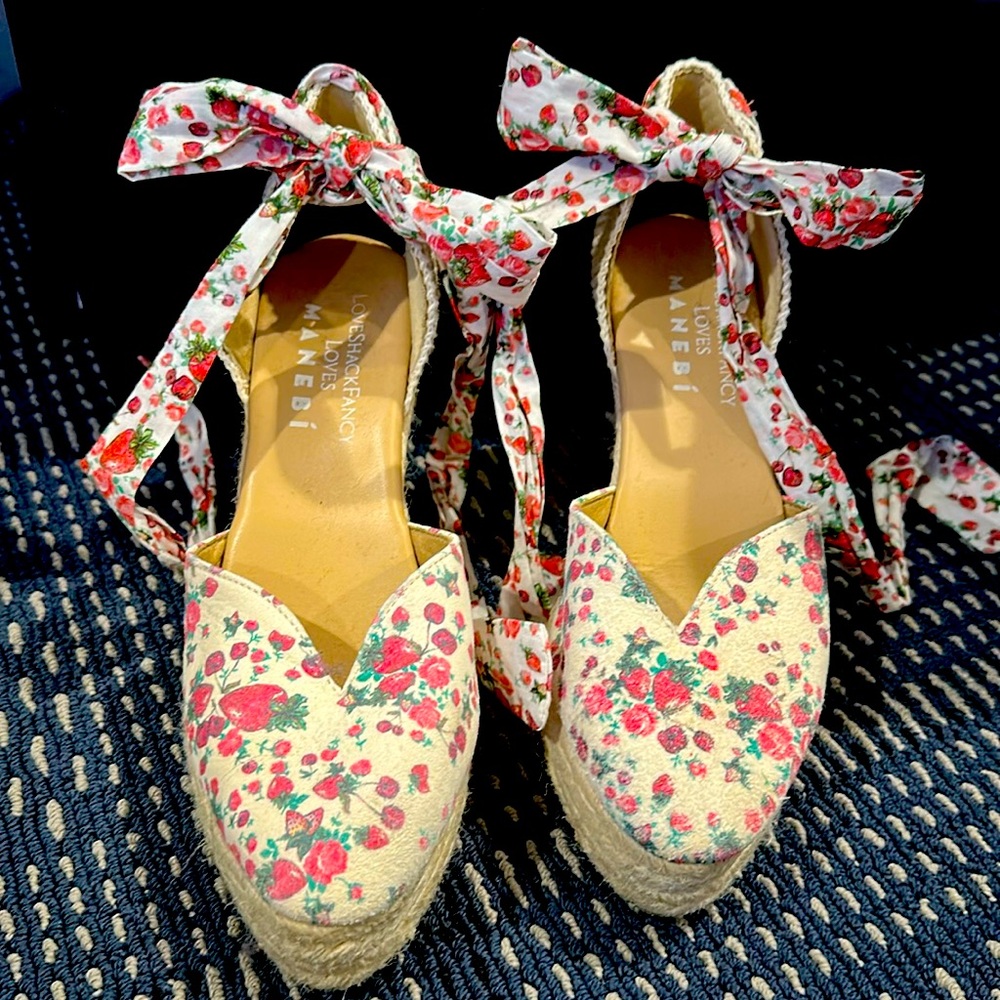LOVESHACK FANCY LOVES MANEBI STRAWBERRY FIELDS shoes. Size 39